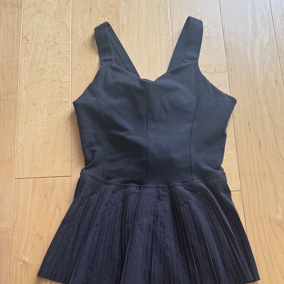 Lululemon City Peplum Tank in Black - Picture 3 of 5